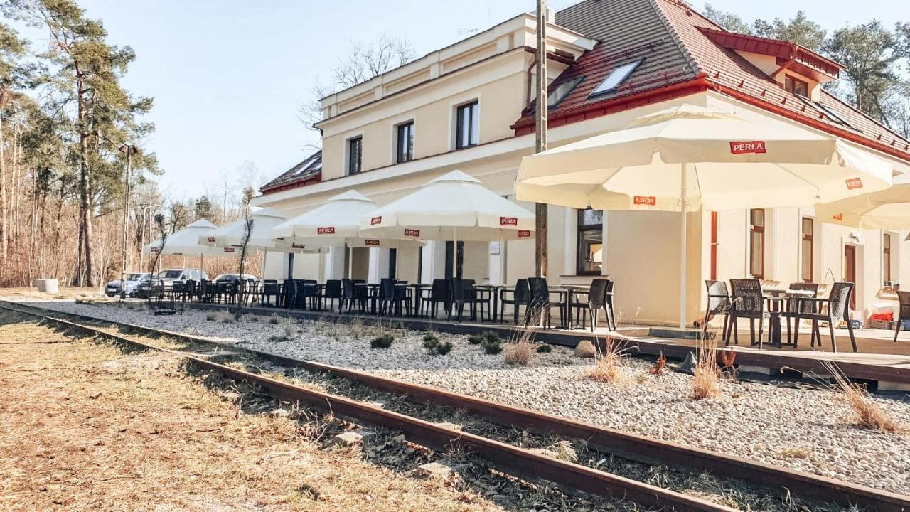 Poniatowa Stacja Kultura酒店 外观 照片